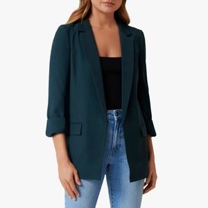 Professional business casual blazer, relaxed oversized boyfriend Aritzia Style